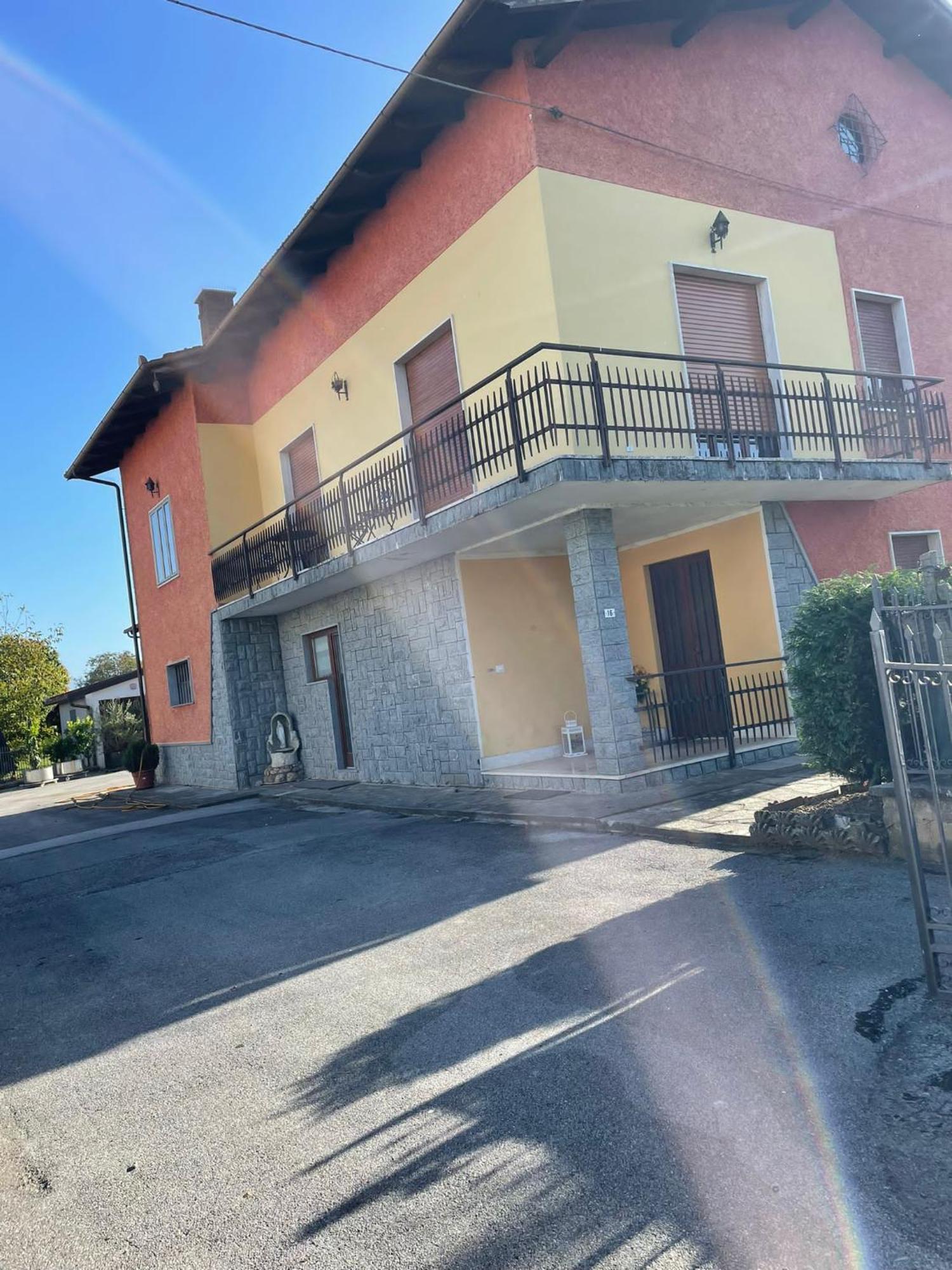 Affittacamere La Cricova Di Iulia Cervasca Exterior foto
